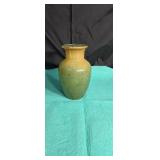 Green vase approx 6 inches tall