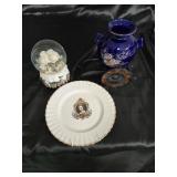 Queen Elizabeth plate snow globe erc.
