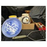 Blue and white normand Rockwell plate potato