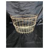 Country wire gathering basket