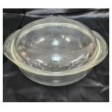 Clear Pyrex bowl with cover 9 inches diameter