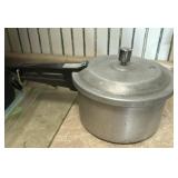 pressure cooker
