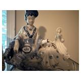 2 figurines