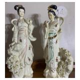 Approx. 21ï¿½Geisha figures - one has broken finger