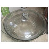 Anchor hocking  lidded bowl