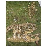 2 wall decor pieces