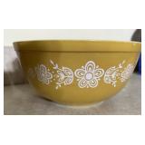 2.5 qt Pyrex