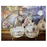 Teacups and saucers - 8 pieces and rack