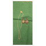 Necklace with 2 pendants