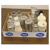 Salt and pepper grouping