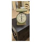 Antique Sears Roebuck 25 pound scale