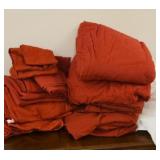 3 sets of king sized sheets and 1 twin size sheet