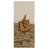 Gairn 72 gnome figurine with law book