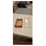 Pair of refrigerator boxes 1 has no lid