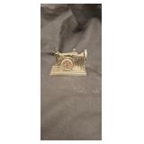 Clock sewing machine