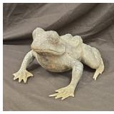 Super heavy and sturdy frog approx 6 inches tall