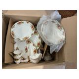 Royal Albert Old Country Roses Dinnerware
