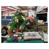 Holiday Decor Lot