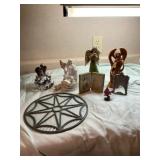 Decorative Figurines Set