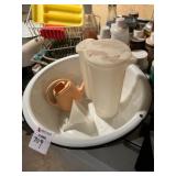 Enamel Basin with Pitcher