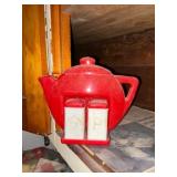 Red Teapot Salt and Pepper Set