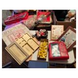 Toys and Dï¿½cor