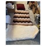 Textile Lot with Pillow