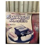Casanova Sï¿½mores maker set, box shows wear, but