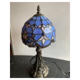 Tiffany style electric lamp, 17