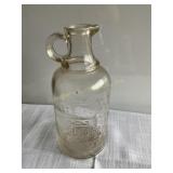White House pt. Glass vinegar bottle
