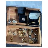 Menï¿½s costume, jewelry rings, cufflinks, Tie