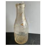 Hagerstown dairy Company, QT. Milk bottle.