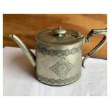 Silver plated tea pot, hinged lid, 10x6"