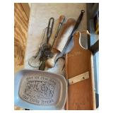 misc. kitchen utensils. - coleslaw cutter, pita