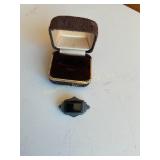 Vtg Brooch, black onyx stone? 1"W