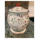 Pfaltzgraff winterberry cookie jar, 11.5"H