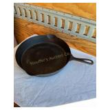 Cast iron skillet 12.5 dia