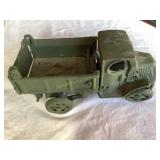 Cast iron dump truck, 8x4"
