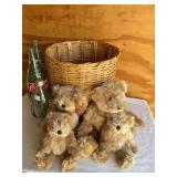 Wicker basket 11ï¿½ w/4 possible bears 12ï¿½ tallest