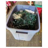 Christmas lights  w/tote, untested