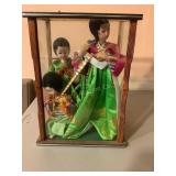 3 Oriental dolls w/ case