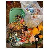 Misc toy figures, McDonald Rugrats toys, Goofy