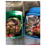 2 totes misc fall decor, Halloween, t