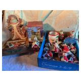 Misc. Christmas - ceramic figurines, Santaï¿½s,
