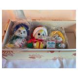 3 Giftco porcelain snow bells