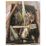 Misc kitchen utensils bread knife, spatulas etc,