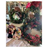 5 Christmas wreaths 2" dia largest some lighted