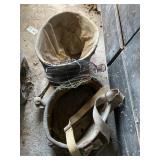 2 apple picking buckets & Apple picker no pole,