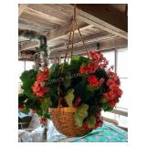 Hanging flower basket