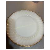 8 anchor hocking dinner plates 10" dia